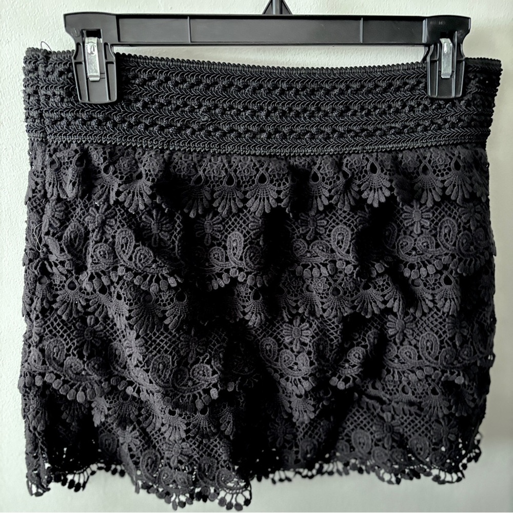 Mini Skirt American Rag Black Crochet Lace M | Boho Festival Stretch Waist